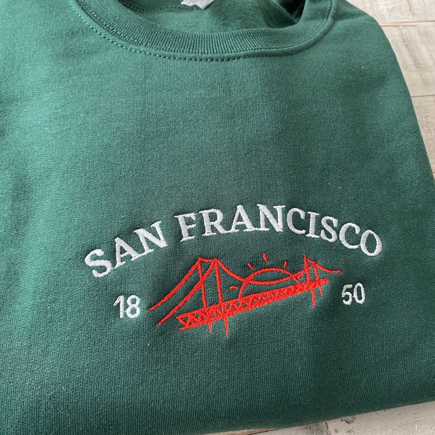 San Francisco Embroidered sweatshirt, Vintage Style California Crewneck, Golden Gate Bridge Sweatshirt