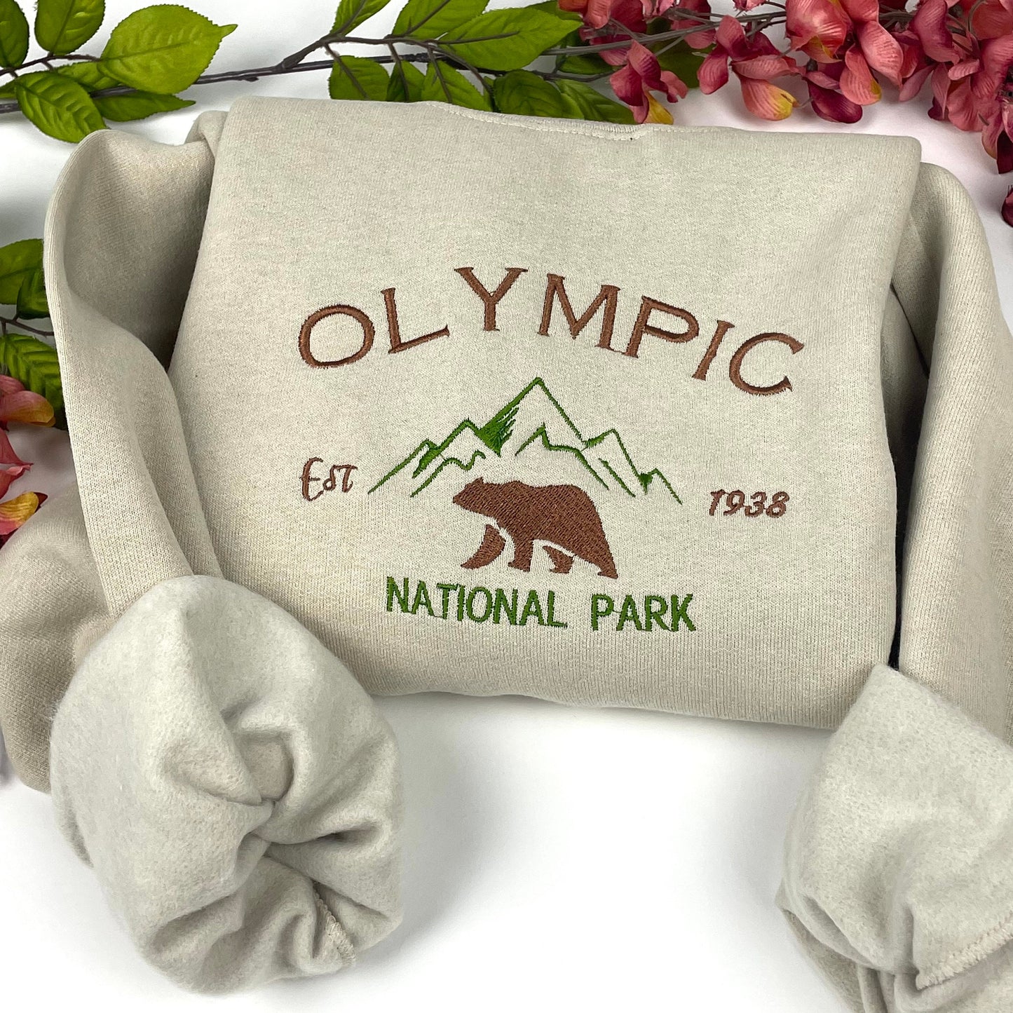 Olympic National Park Embroidered Crewneck-embroidered Crewneck-National Park Sweatshirt Olympic Washington (BEAR)