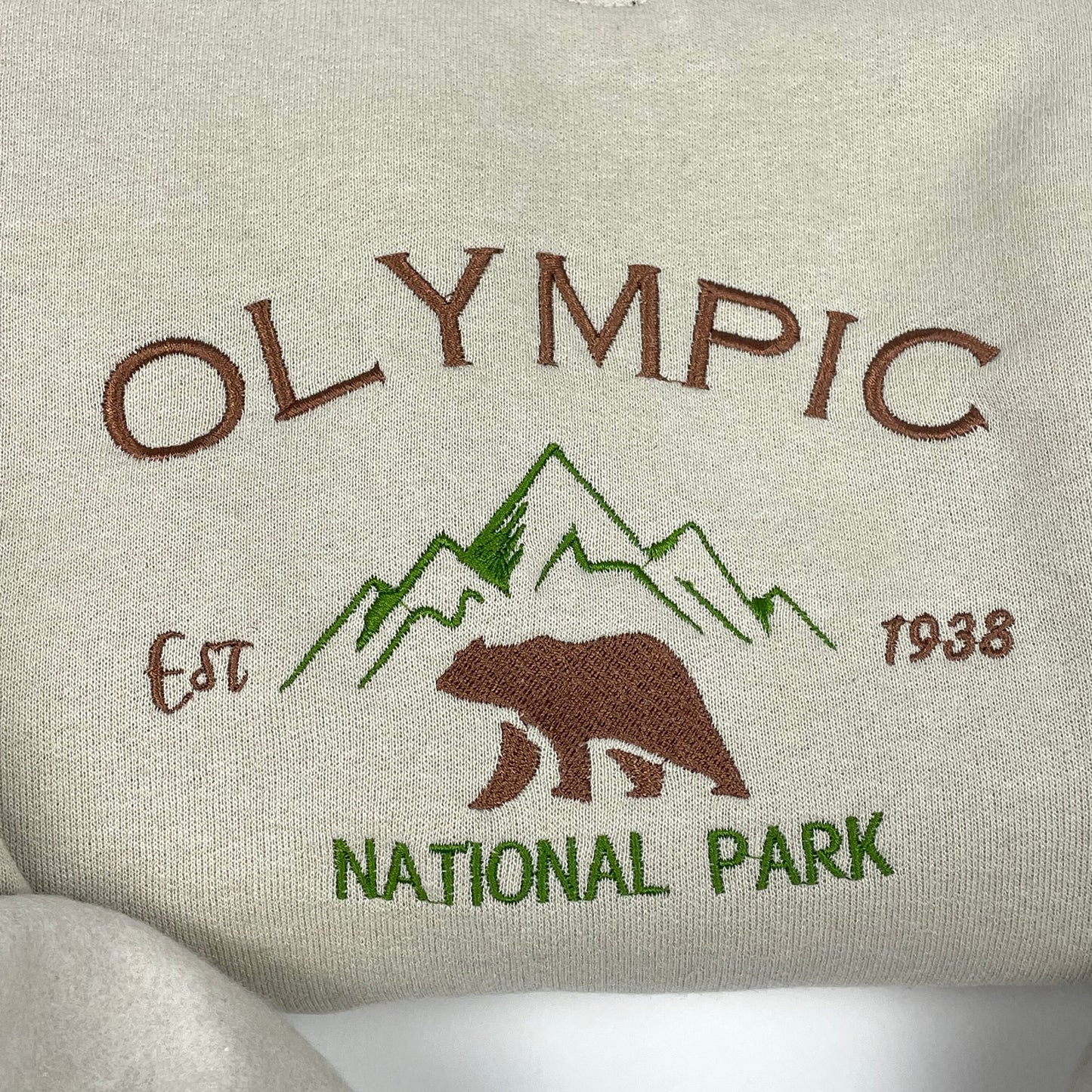 Olympic National Park Embroidered Crewneck-embroidered Crewneck-National Park Sweatshirt Olympic Washington (BEAR)