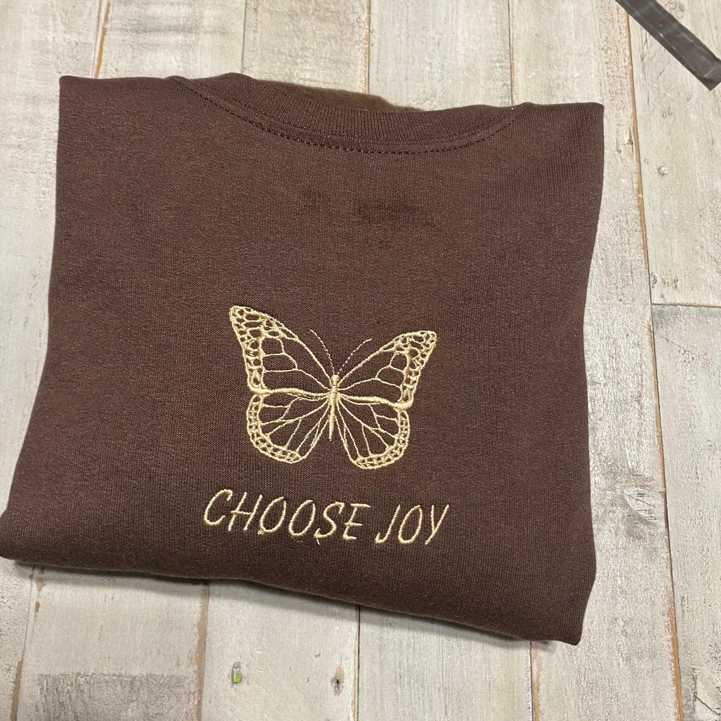 Embroidered Choose Joy, Butterfly Crewneck- Choose JoyCrewneck- Butterfly sweatshirts Cute Sweatshirt - Trendy Crewneck