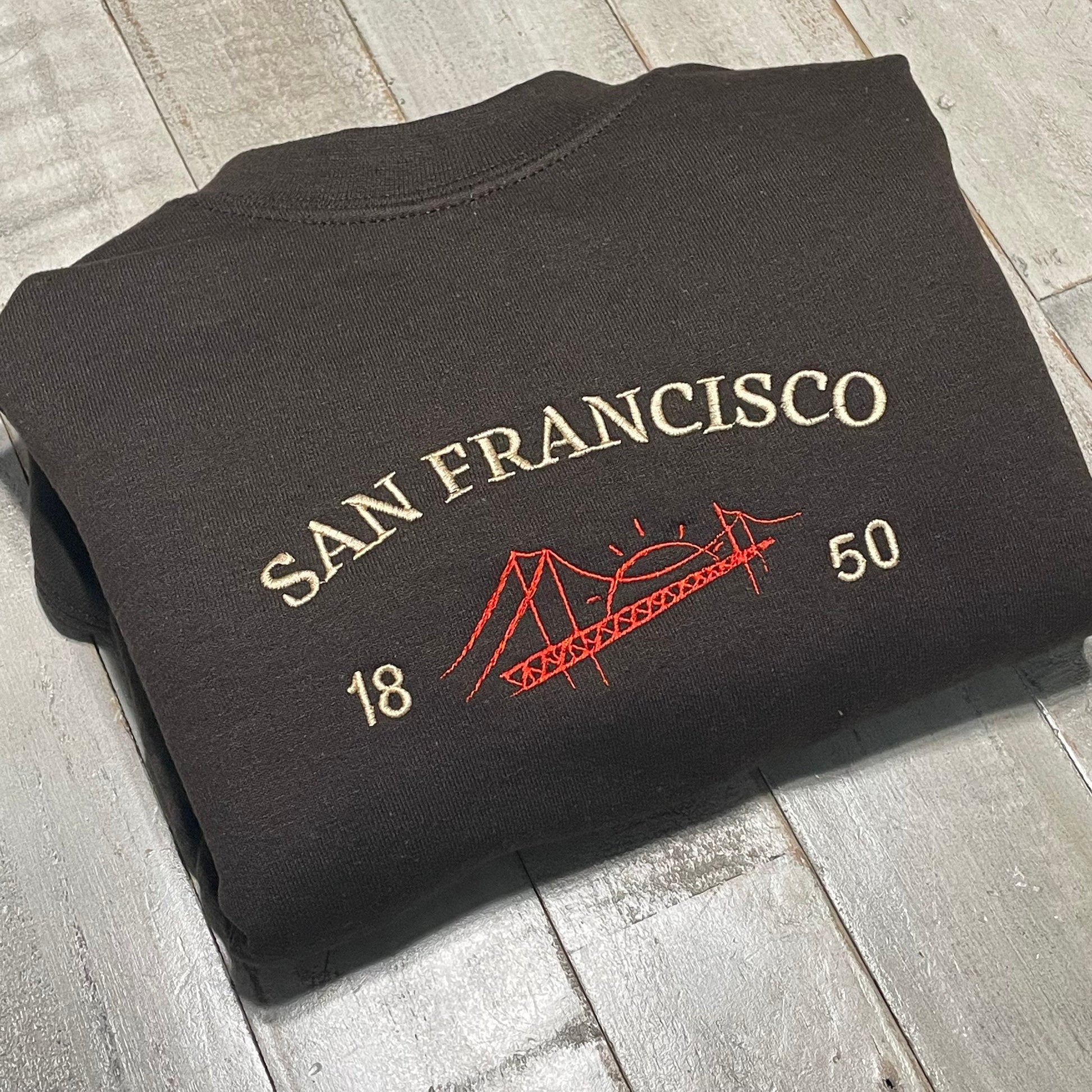 San Francisco Embroidered sweatshirt, Vintage Style California Crewneck, Golden Gate Bridge Sweatshirt