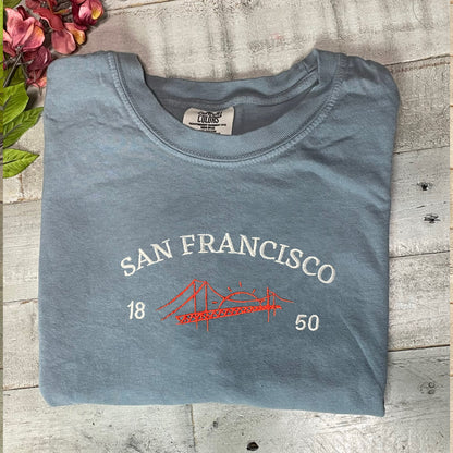 San Francisco Embroidered T-Shirt – Comfort Colors Unisex Tee, Golden Gate Bridge Design, California Gift, Soft Cotton, Relaxed Fit