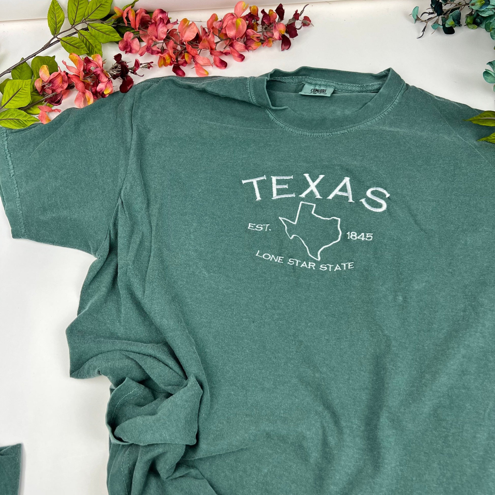 Embroidered Texas Comfort Colors T-Shirt – Unisex Garment-Dyed Tee, Minimalist State Outline, Texas Pride Gift, Soft Cotton Shirt