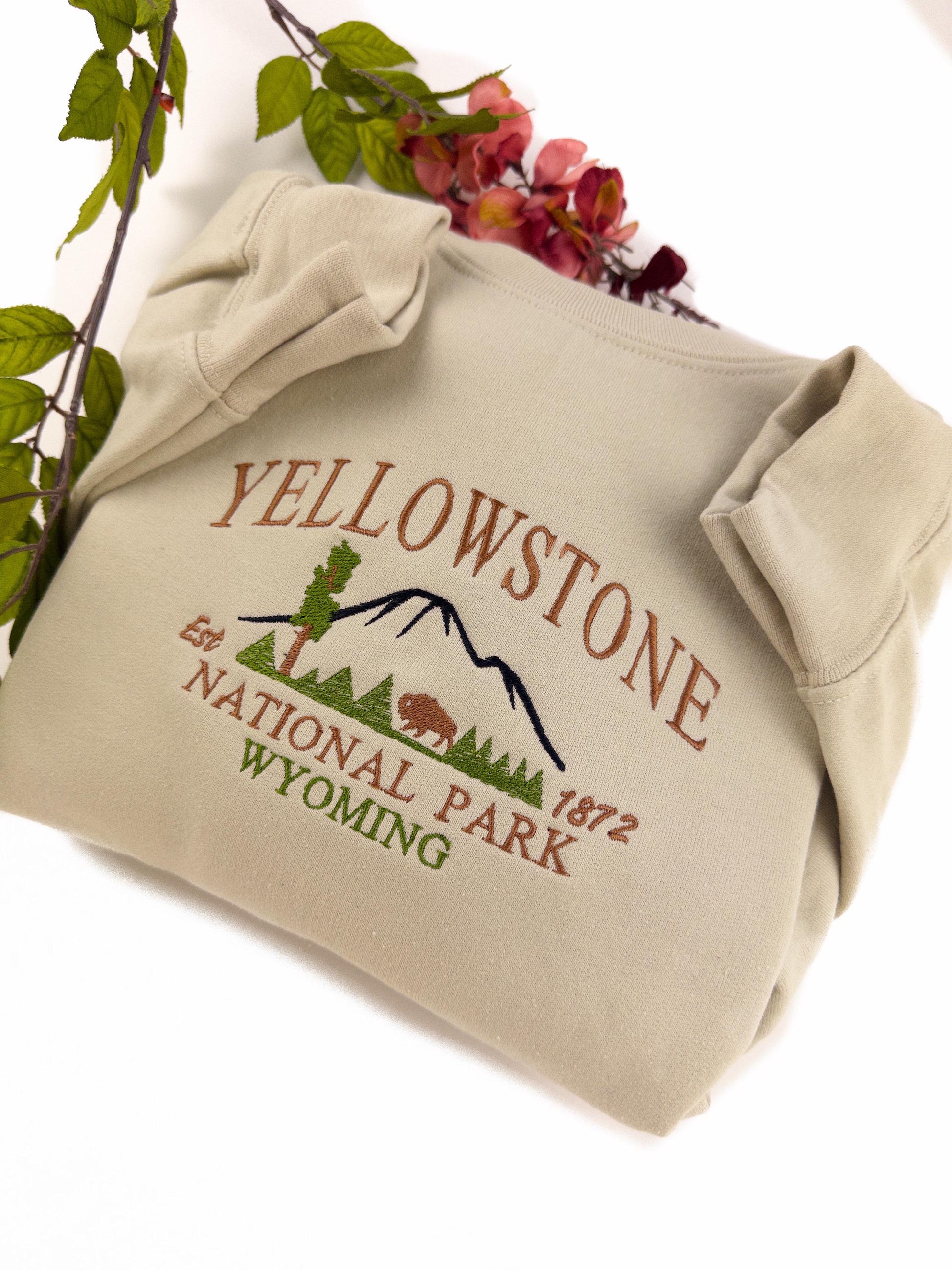 Yellowstone National Park Shirt - Embroidered Sweatshirt/Hoodie -(Mountain)