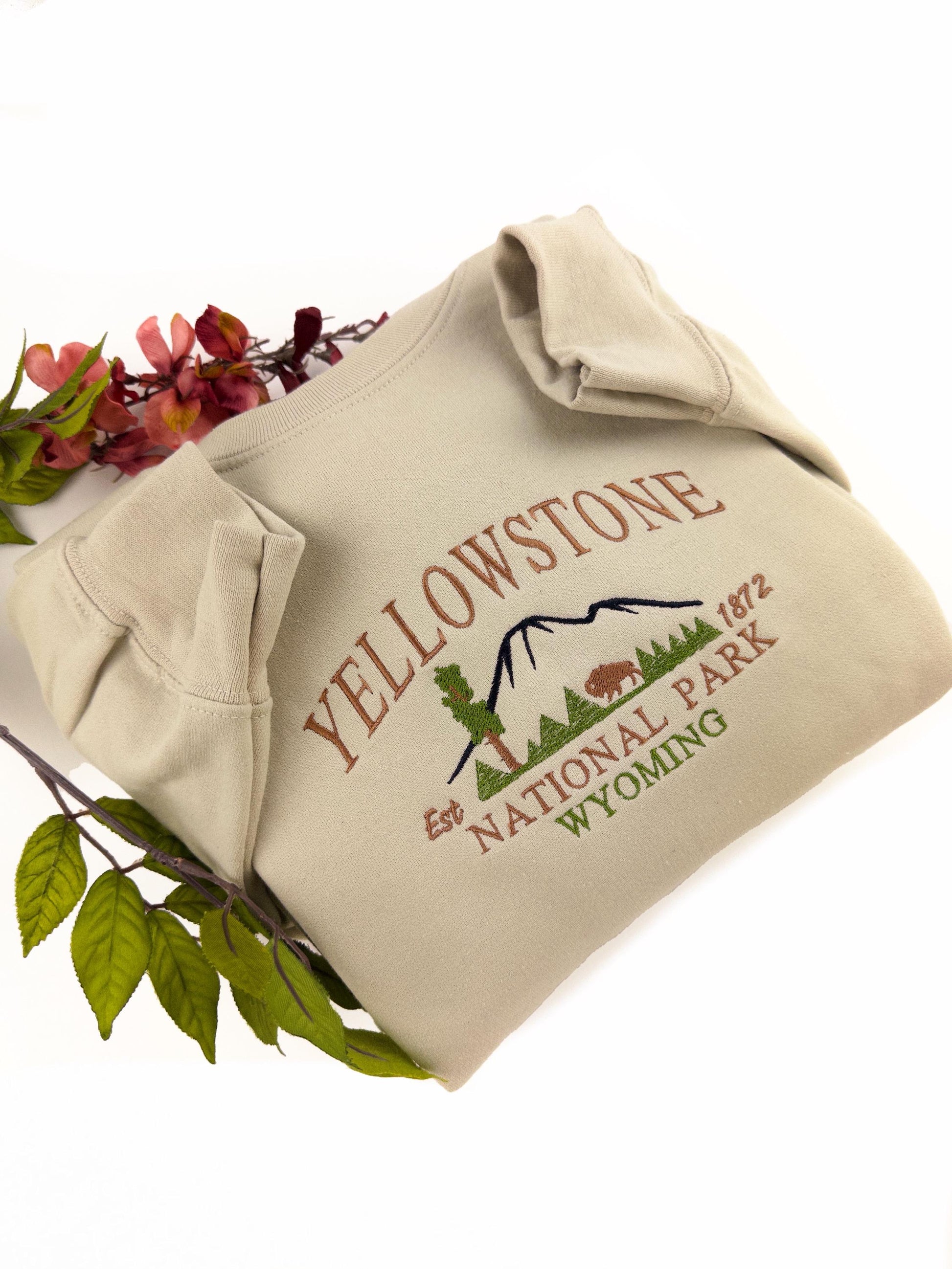 Yellowstone National Park Shirt - Embroidered Sweatshirt/Hoodie -(Mountain)