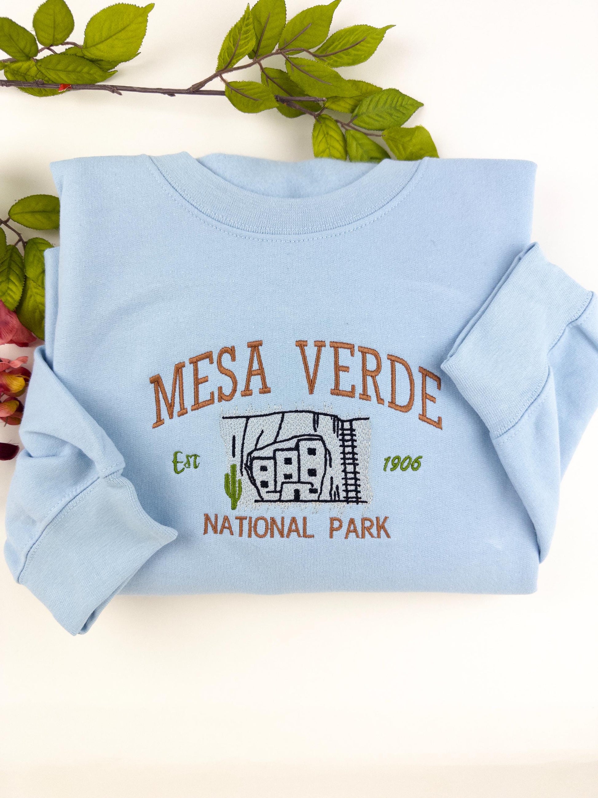 MESA VERDE National Park Sweatshirt - Embroidered