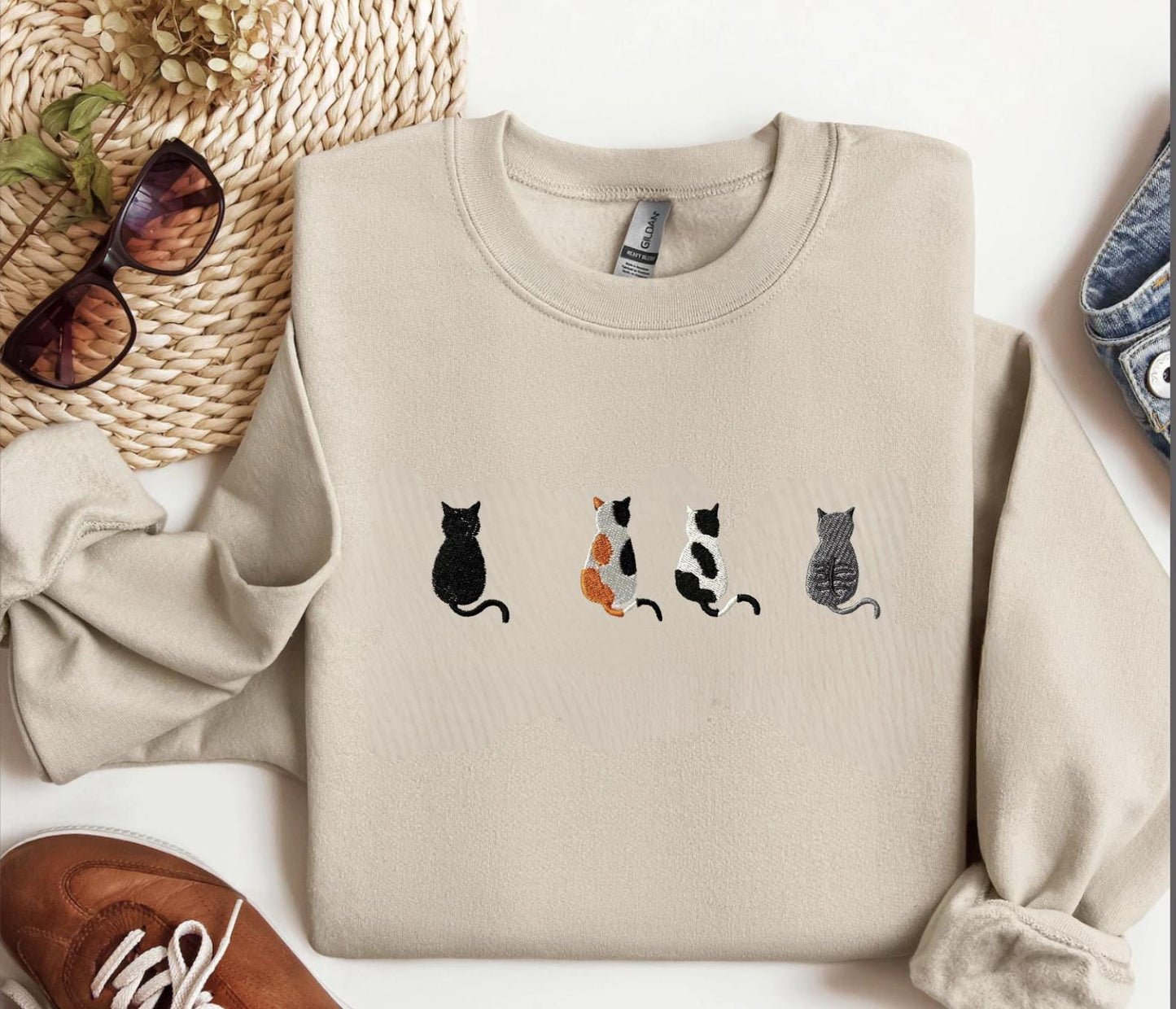 Custom Mini Cat Embroidered Sweatshirt , Custom thread Cat Colors, Cats Embroidered Sweatshirt and Hoodie
