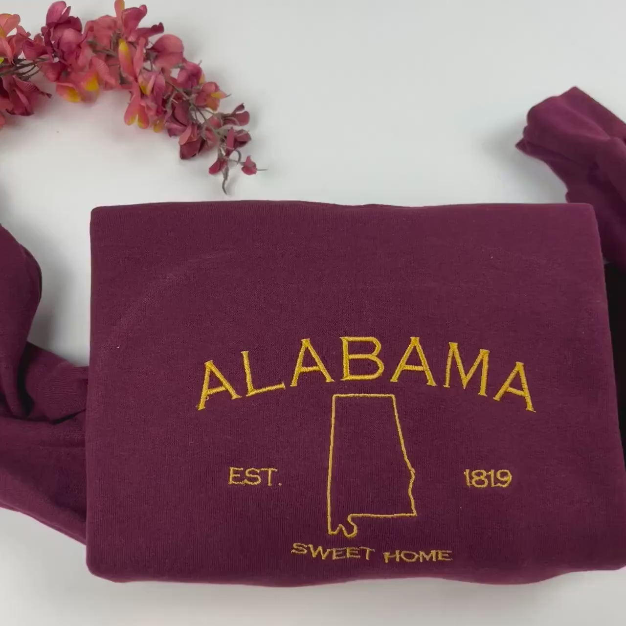 Alabama Embroidered Sweatshirt – Retro-Inspired Gildan 18000 Unisex Crewneck, State Pride Pullover, College Football Fan Gift, Custom Colors