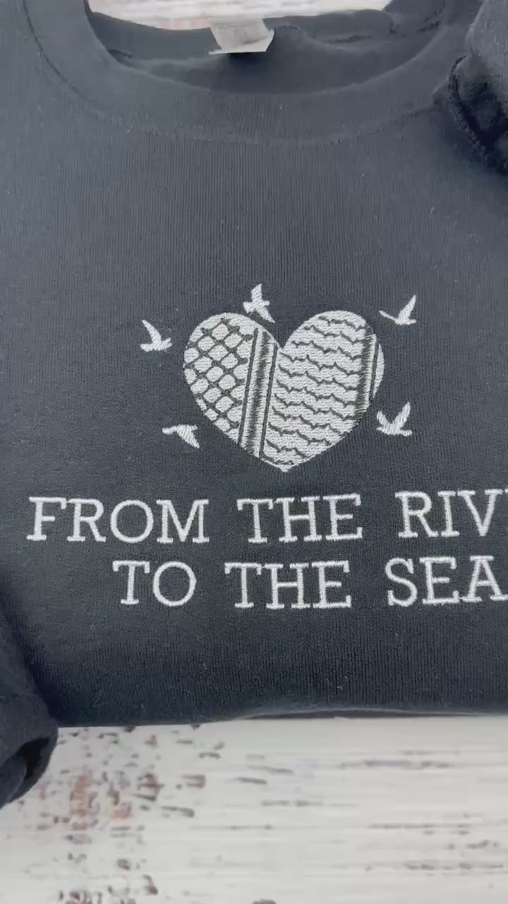 Embroidered Keffiyeh Sweatshirt/Hoodie - Palestine Heart Shirt