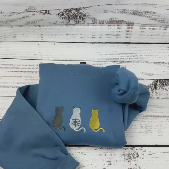 Custom Mini Cat Embroidered Sweatshirt , Custom thread Cat Colors, Cats Embroidered Sweatshirt and Hoodie
